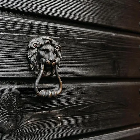 Nyaraló Fachwerkhaeuschen Enkirch